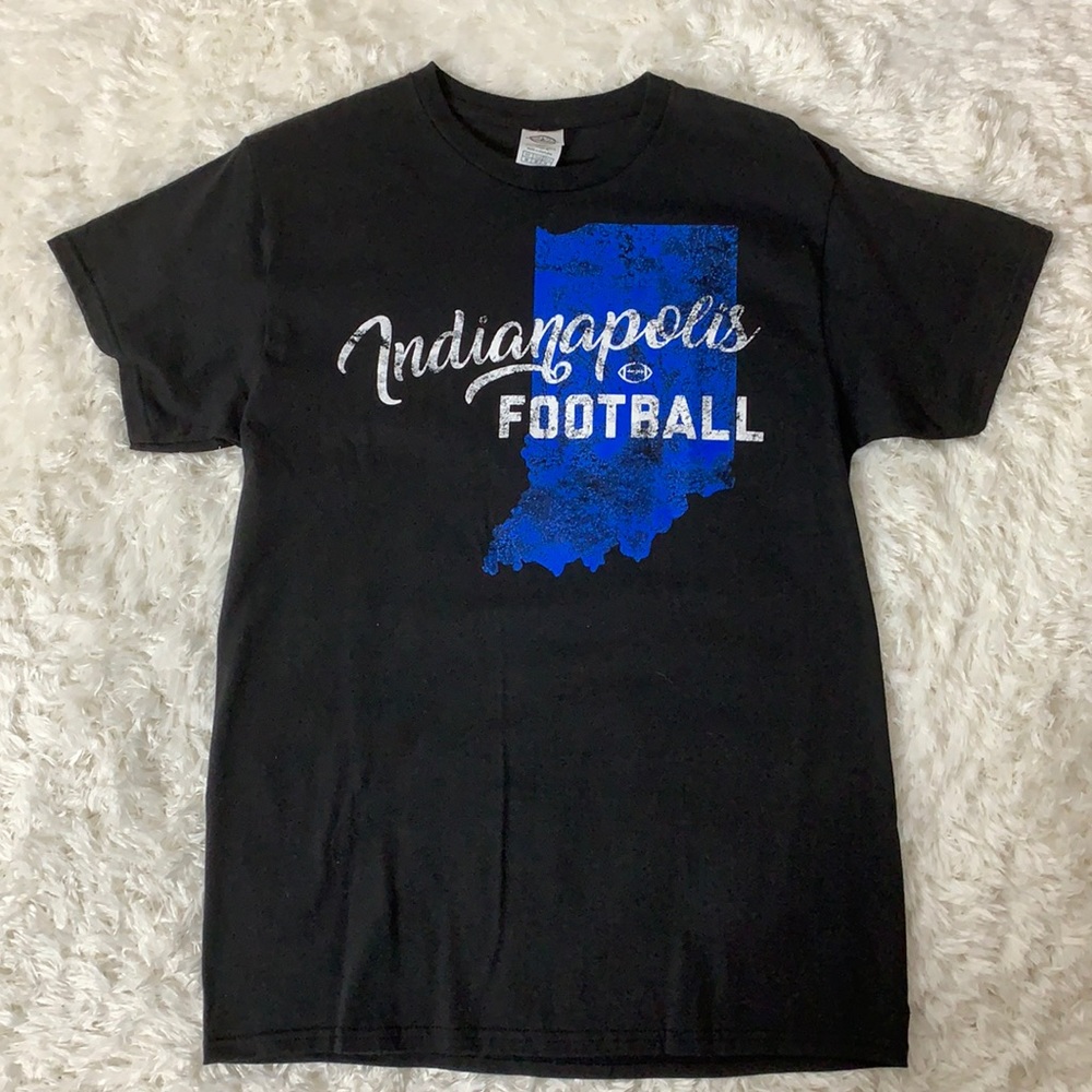 NWOT Men’s Indianapolis Football Crew Neck T Shirt Size M